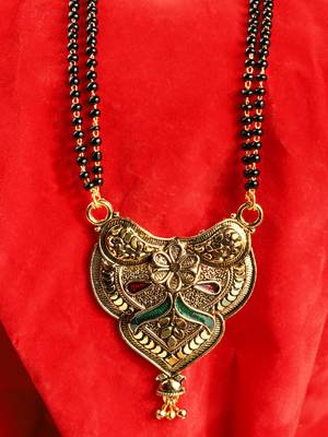 Gold Emerald antique gold Alloy   Mangalsutra 1