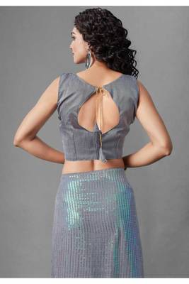Grey embroidered georgette saree with blouse 4