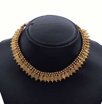 Gold necklaces 3