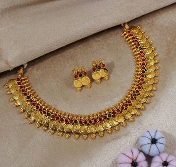 Multicolor necklaces 1