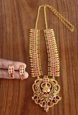 Red agate necklaces 1