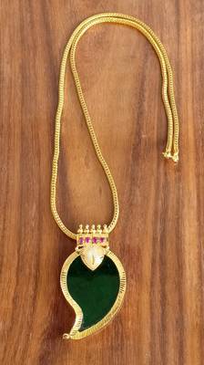 Green agate pendants 1