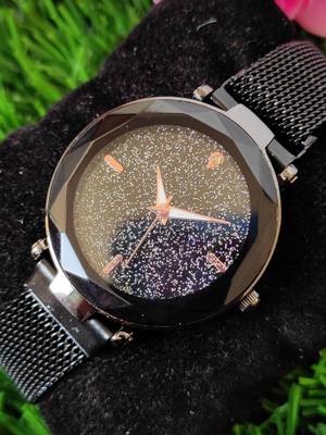 Sizzling design stylish watch for Girls 1