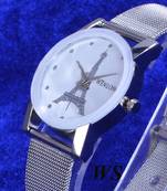 Sizzling analog classic watch for Girls