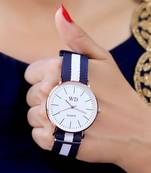Sizzling Design Trendy Analog Watch For Women