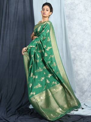 Deep Green Zari Woven Saree With Blouse 3