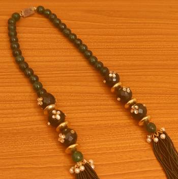 Green necklaces 2