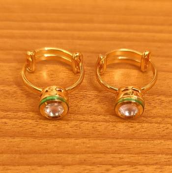 White toe-rings 1
