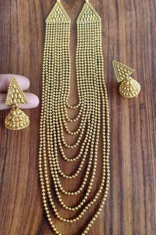 Gold agate necklaces
