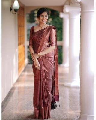 Presenting Enchanting Yet Breathable Organic Banarasi Sarees For Intimate And Big Fat Indian Weddings 8