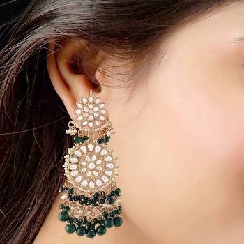 Green kundan Yellow Gold Alloy Earrings 4