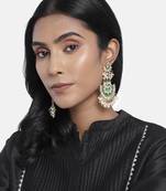 Green kundan Yellow Gold Alloy Earrings