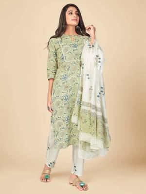 greeb Cotton Printed stitched   Kurta    Pant with dupatta 1