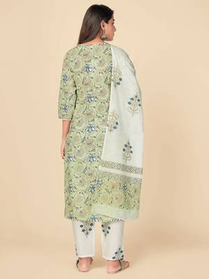 greeb Cotton Printed stitched   Kurta    Pant with dupatta 3