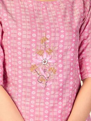 Pink Cotton Printed stitched   Kurta    Pant with dupatta 7