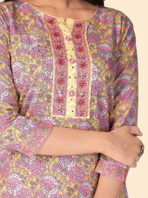 Pink Cotton Printed stitched   Kurta    Pant with dupatta 7