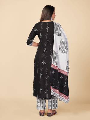 Black Cotton Printed stitched   Kurta    Pant with dupatta 3