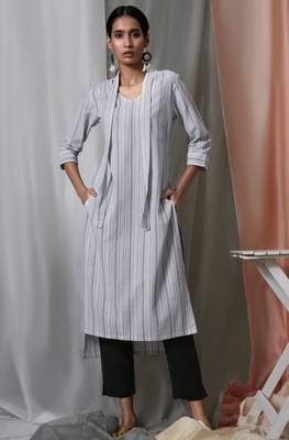 Janasya White woven cotton kurta 1
