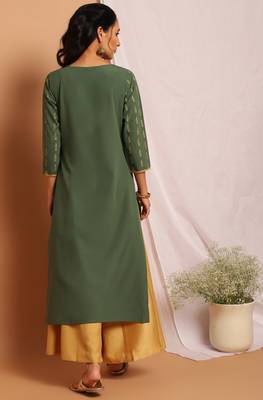 Green printed crepe kurta 4