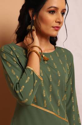 Green printed crepe kurta 5