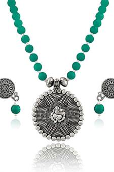 Green necklace-sets
