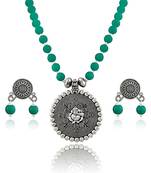 Green necklace-sets