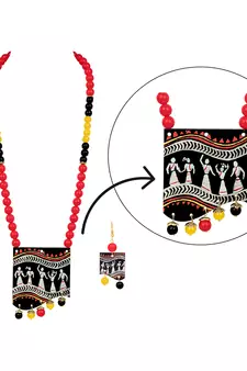 Red necklace-sets