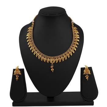 Gold necklace-sets 2