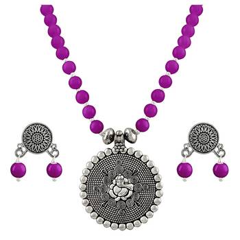Silver necklace-sets 1