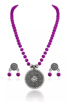 Silver necklace-sets