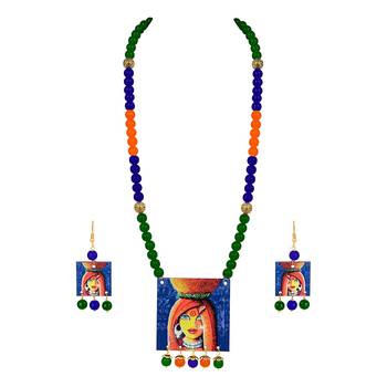 Green necklace-sets 2