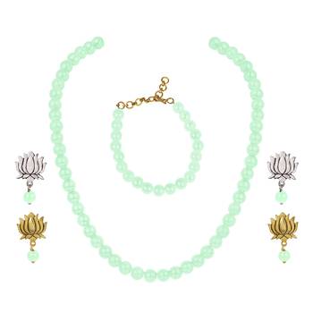 Green necklace-sets 1