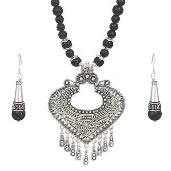Silver necklace-sets 1