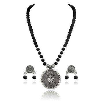 Silver necklace-sets 2