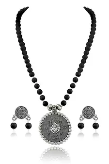 Silver necklace-sets