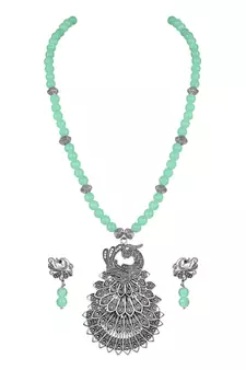 Green necklace-sets
