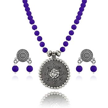 Silver necklace-sets 1