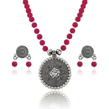 Red necklace-sets 1