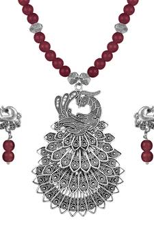 Maroon necklace-sets