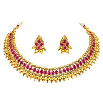 Gold necklace-sets 1