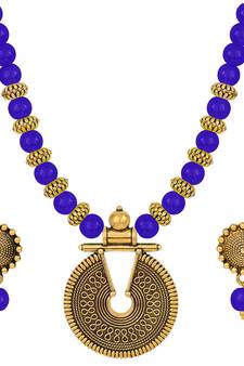 Gold necklace-sets