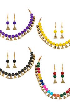 Black necklace-sets