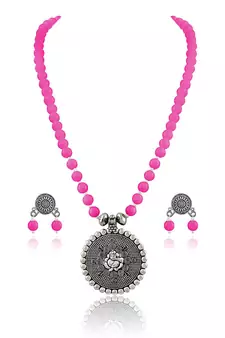 Pink necklace-sets