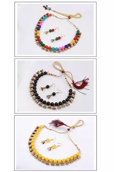 Black necklace-sets