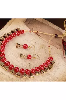Red necklace-sets