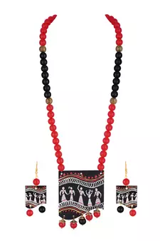 Red necklace-sets