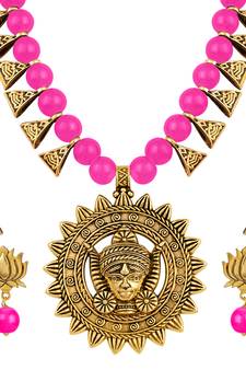 Pink necklace-sets