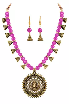 Pink necklace-sets