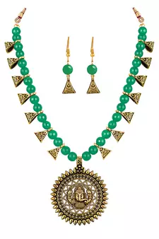 Green necklace-sets