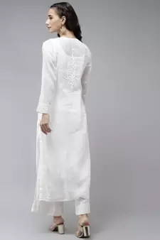 Hand Embroidered White Kota Lucknowi Chikankari Kurta With Slip